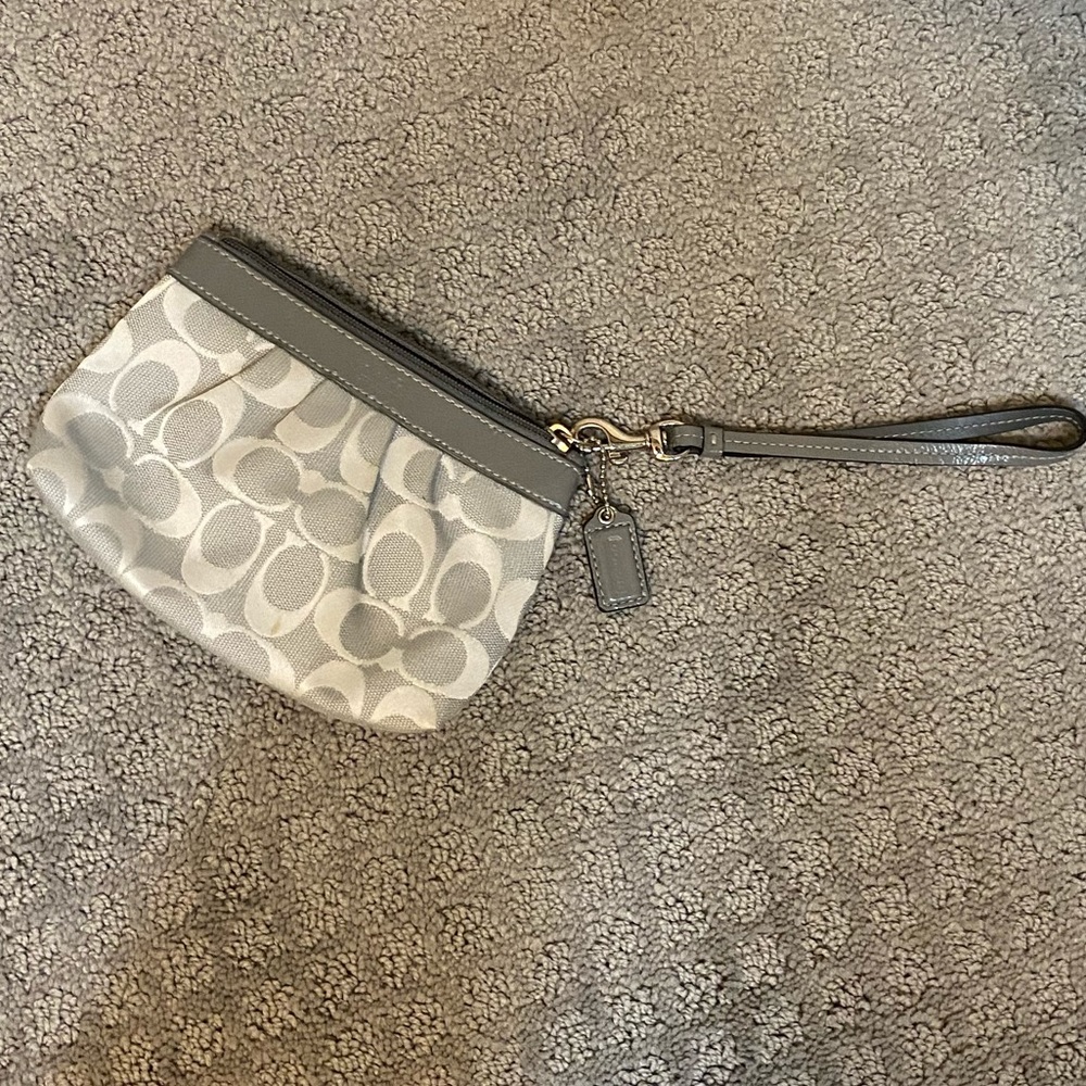 Coach jacquard silver small wristlet wallet purse
